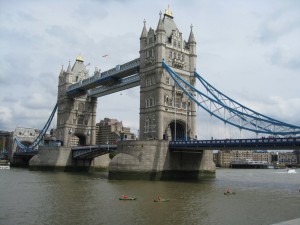 Die Tower Bridge in London